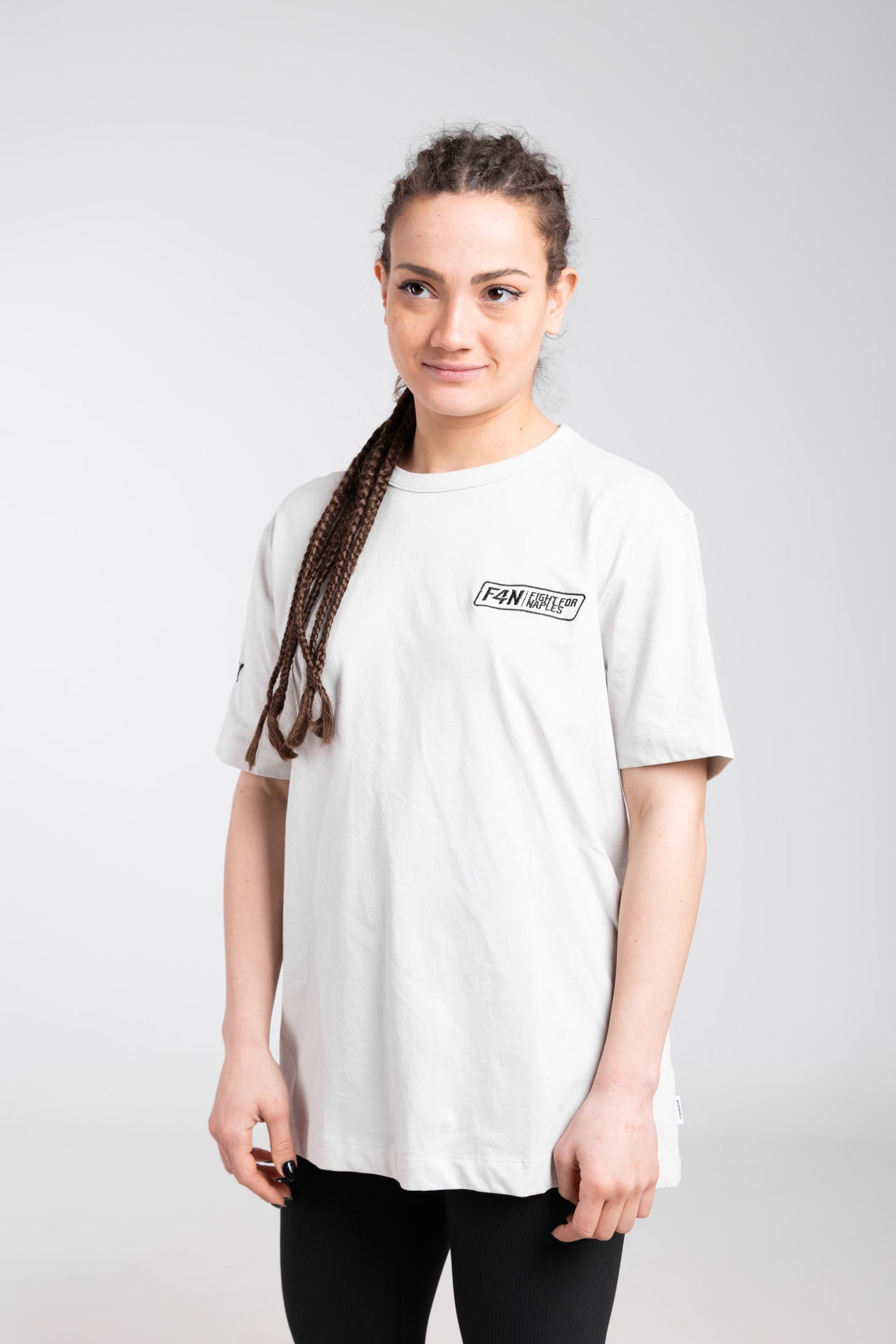 T-shirt ricamata F4N - ghiaccio