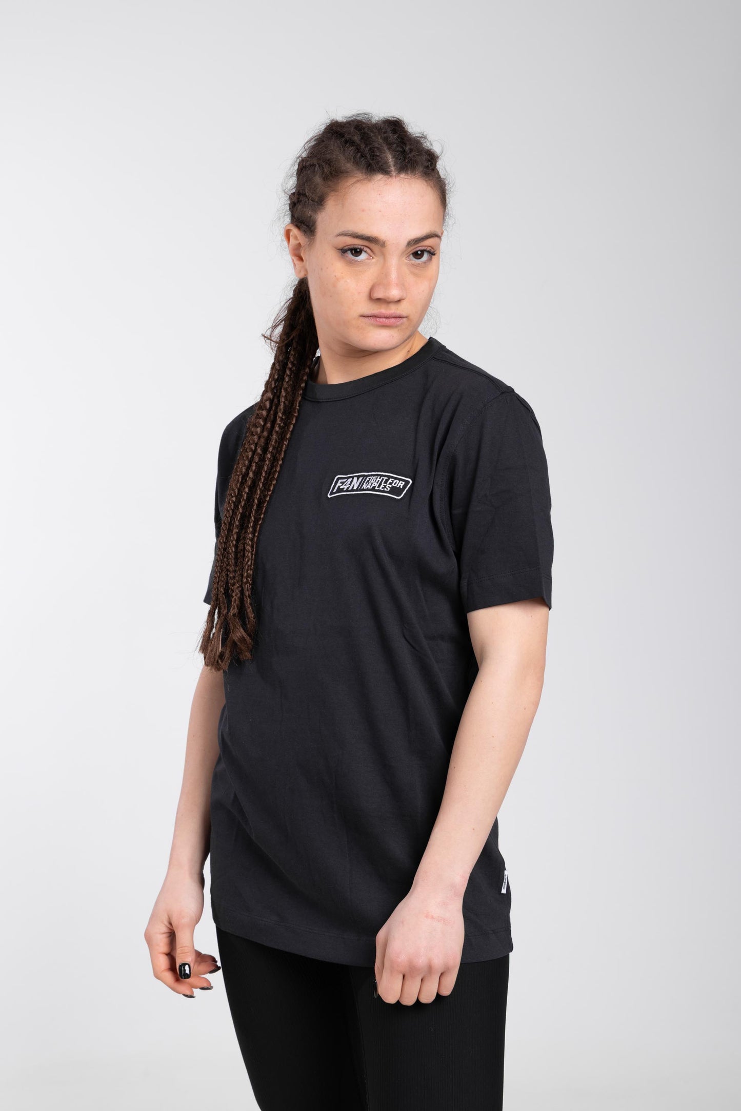 T-shirt ricamata F4N - nero