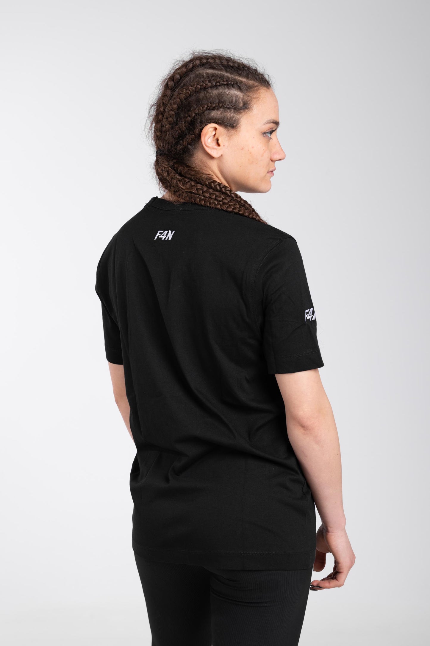 T-shirt ricamata F4N - nero